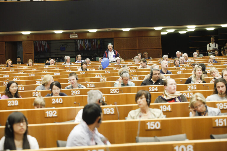 Fotografie 15: Debate European Parliament and Volunteering