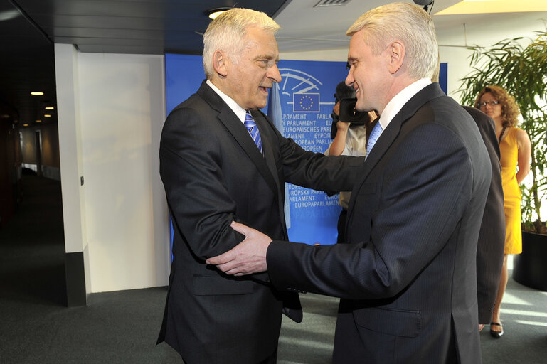 Fotografia 4: EP President Jerzy Buzek meets with Ukranian Chairman of the Vekhovna Rada, Volodymyr Lytvyn