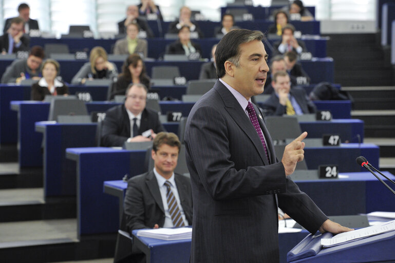 Zdjęcie 9: Mikheil Saakashvili, President of Georgia, adresses a formal sitting of the European Parliament in Strasbourg