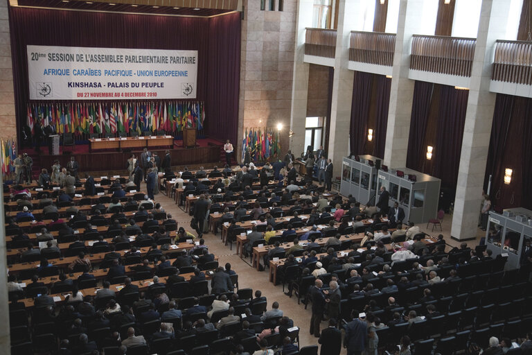 Φωτογραφία 32: Opening of the 20th ACP-EU Joint Parliamentary Assembly in Kinshasa on December 2, 2010.