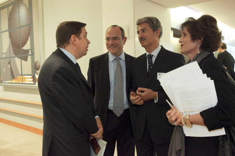Foto 14: Official opening of the Conciliation Committee for the 2011 Budget
