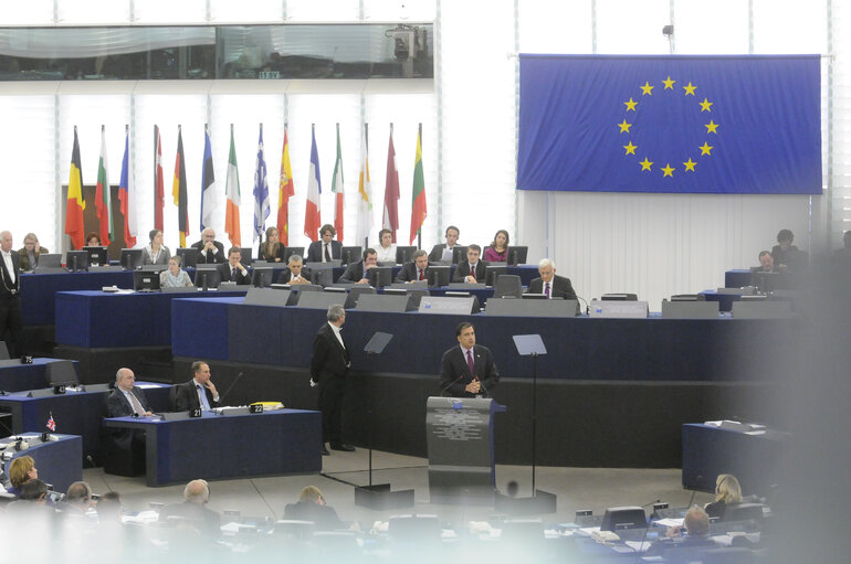 Valokuva 33: Mikheil Saakashvili, President of Georgia, adresses a formal sitting of the European Parliament in Strasbourg