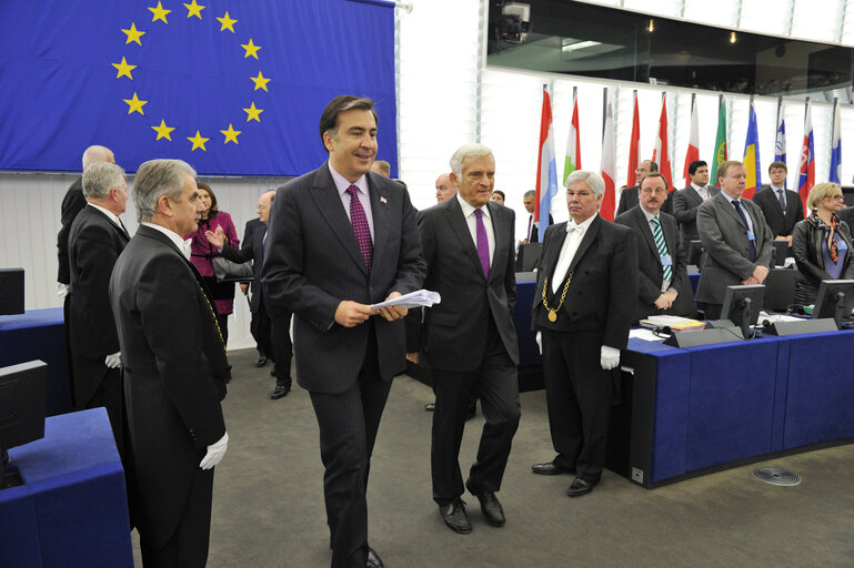 Fotogrāfija 20: Mikheil Saakashvili, President of Georgia, adresses a formal sitting of the European Parliament in Strasbourg