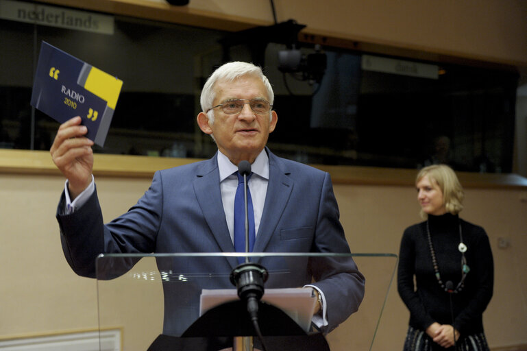 Zdjęcie 7: The European Parliament Journalism Prize 2010 is awarded to Polish, Hungarian and British journalists during a ceremony in Brussels