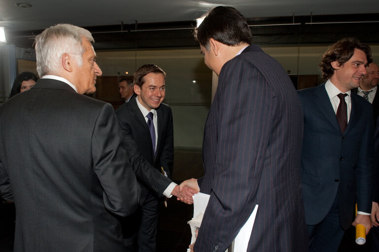 Fotogrāfija 35: Welcomes Mikheil SAAKASHVILI, President of Georgia - Protocol entrance by EP President, Jerzy BUZEK