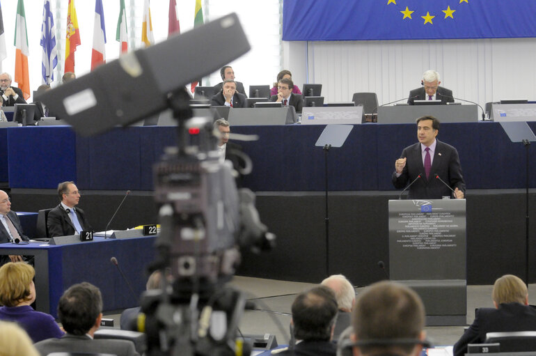 Fotografija 35: Mikheil Saakashvili, President of Georgia, adresses a formal sitting of the European Parliament in Strasbourg