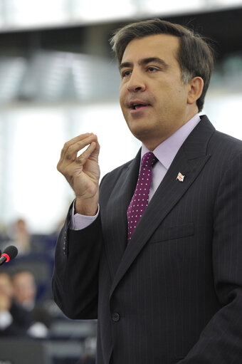 Zdjęcie 3: Mikheil Saakashvili, President of Georgia, adresses a formal sitting of the European Parliament in Strasbourg