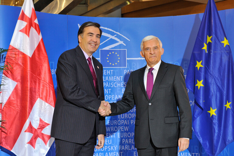 Zdjęcie 47: Welcomes Mikheil SAAKASHVILI, President of Georgia - Protocol entrance by EP President, Jerzy BUZEK