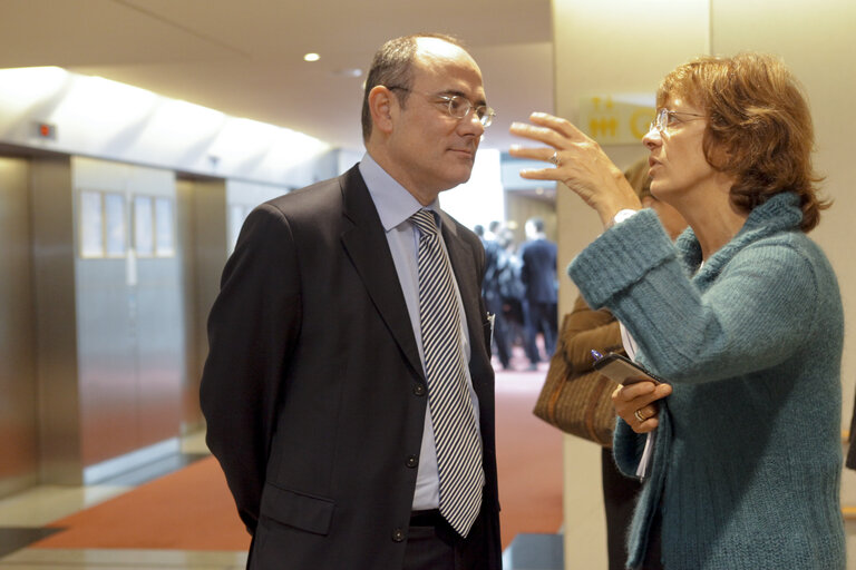 Foto 13: Official opening of the Conciliation Committee for the 2011 Budget