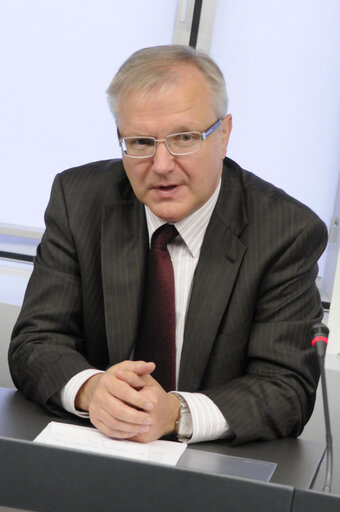 Fotografia 4: European Commissioner Olli Rehn has a meeting with the Head Irish Labour Delegation