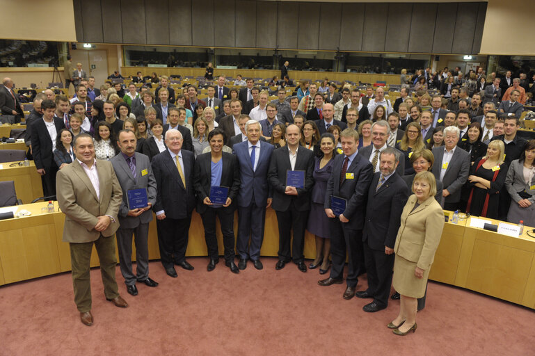 Zdjęcie 2: The European Parliament Journalism Prize 2010 is awarded to Polish, Hungarian and British journalists during a ceremony in Brussels