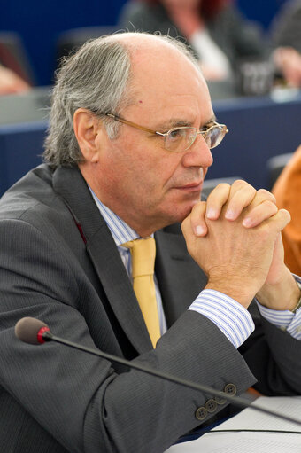 Fotografi 29: Portrait of Mr  Edward SCICLUNA in the hemicycle