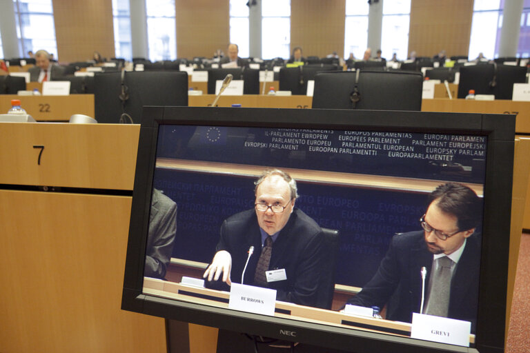 Global Governance 2025 : At a critical juncture