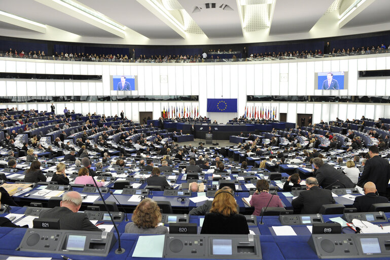 Zdjęcie 6: Mikheil Saakashvili, President of Georgia, adresses a formal sitting of the European Parliament in Strasbourg