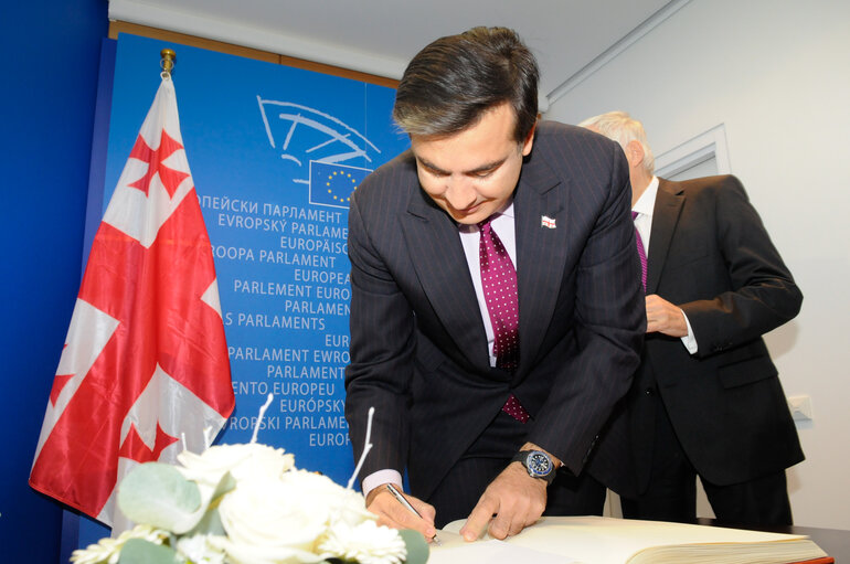 Fotografie 7: Bilateral meeting with Mikheil SAAKASHVILI, President of Georgia  and EP President, Jerzy Buzek  - Protocol Room