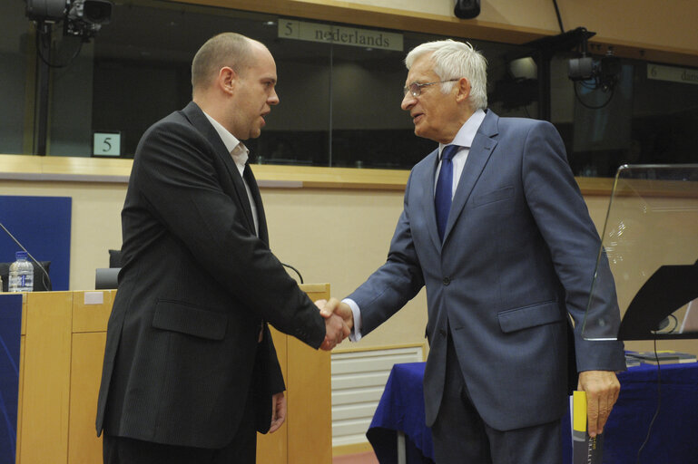 Zdjęcie 23: The European Parliament Journalism Prize 2010 is awarded to Polish, Hungarian and British journalists during a ceremony in Brussels