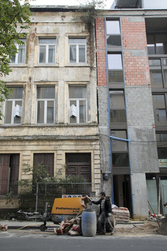 Foto 10: Construction / renovation works to Houses in the European neighbourhood