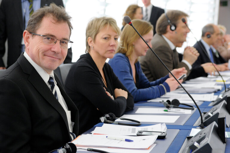 Снимка 5: Robert ROCHEFORT portrait in Plenary in Strasbourg