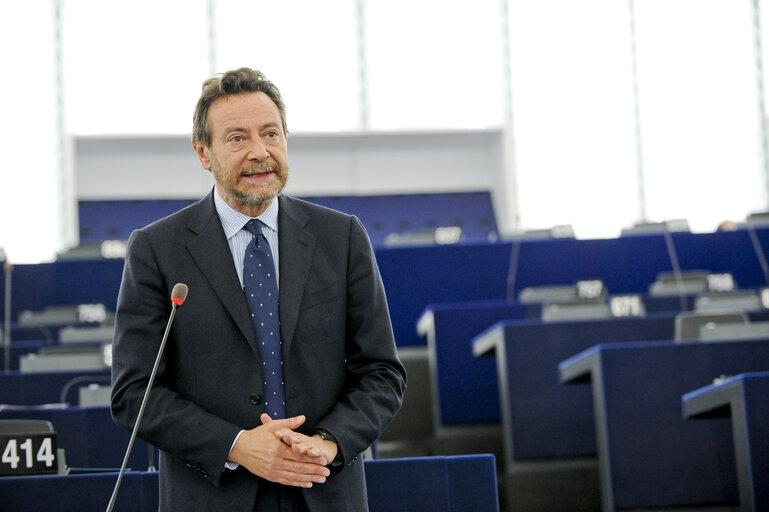 Снимка 7: Plenary Session in Strasbourg - Week 11 - 2012: Explanations of votes