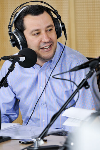 Foto 3: Radio broadcast: Rai Radio 2 - Un giorno da pecora