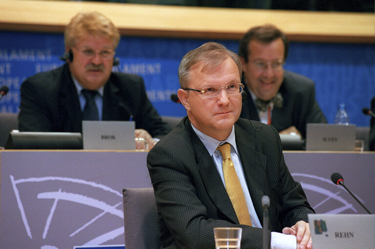 Photo 7 : Hearing of European Commissioner in charge of Enlargement and European Neighbourhood Policy