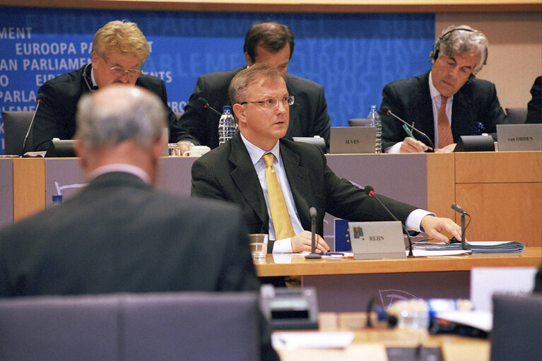 Photo 6 : Hearing of European Commissioner in charge of Enlargement and European Neighbourhood Policy