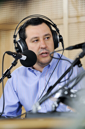 Foto 2: Radio broadcast: Rai Radio 2 - Un giorno da pecora