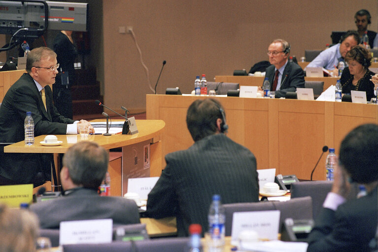 Photo 4 : Hearing of European Commissioner in charge of Enlargement and European Neighbourhood Policy