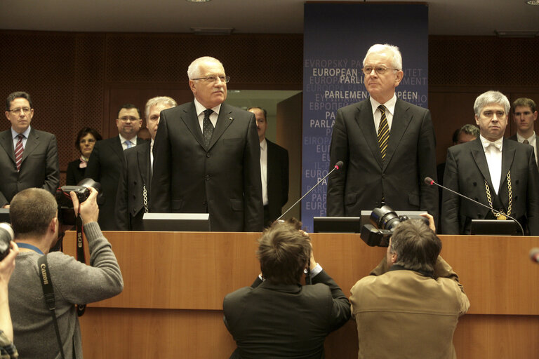 Valokuva 31: Formal sitting with a statement by the President of the Czech Republic.