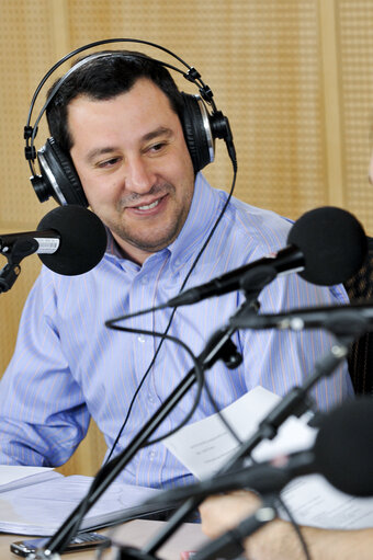 Foto 6: Radio broadcast: Rai Radio 2 - Un giorno da pecora