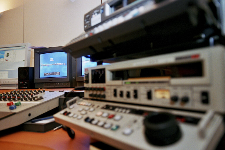 Photo 18: Audiovisual service and media at the EP.