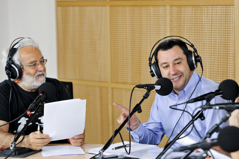 Foto 4: Radio broadcast: Rai Radio 2 - Un giorno da pecora