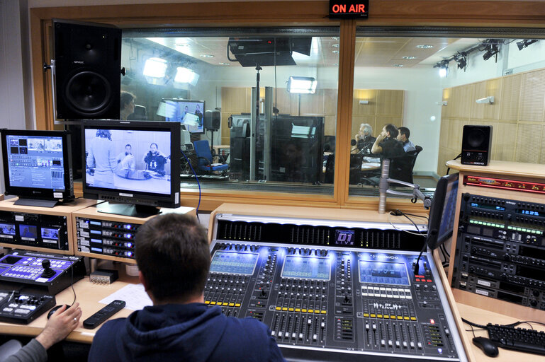 Foto 1: Radio broadcast: Rai Radio 2 - Un giorno da pecora