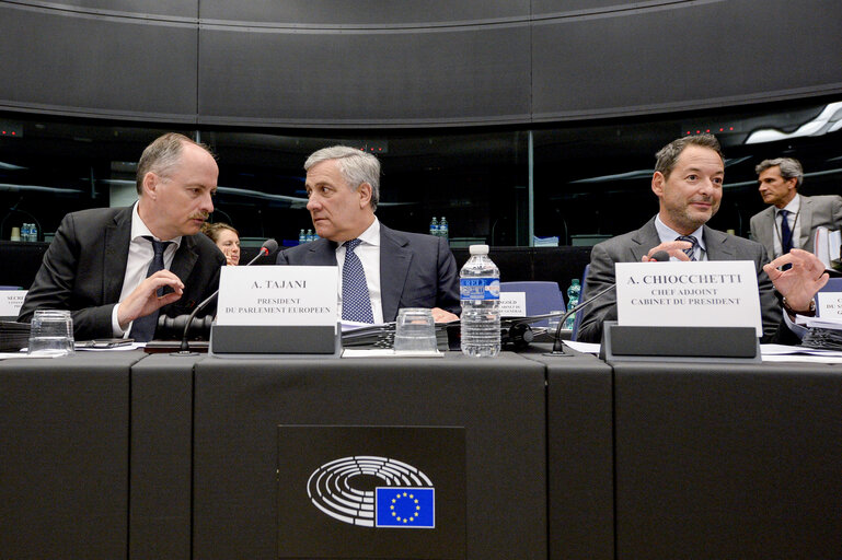 Valokuva 1: Conference of Presidents