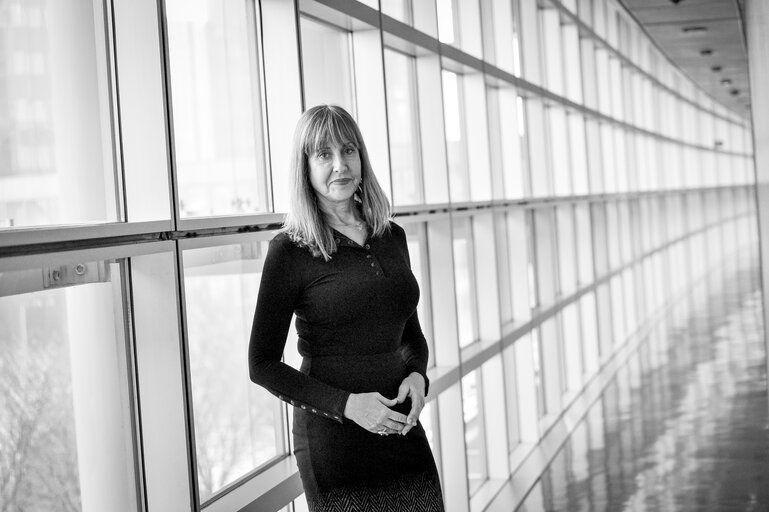 Fotografi 10: Maria Teresa GIMENEZ BARBAT in the European Parliament in Strasbourg