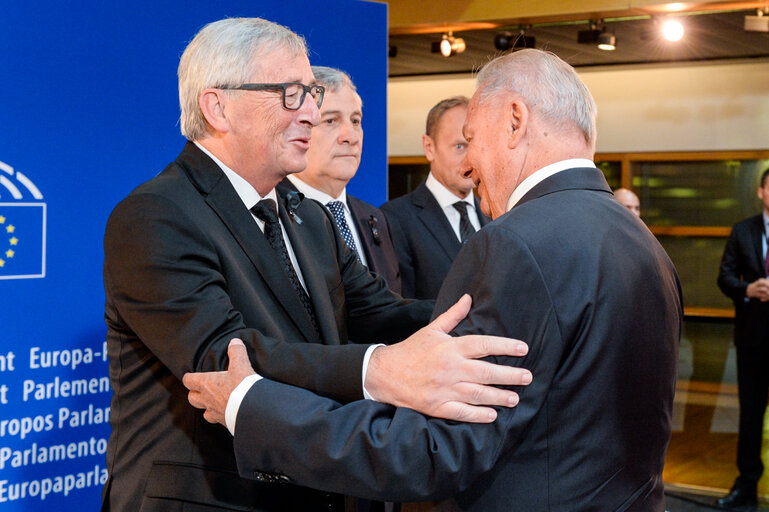 Suriet 13: European Ceremony of Honour for Dr. Helmut KOHL - Jean-Claude JUNCKER, President of the EC, Antonio TAJANI, EP President, and Donald TUSK, President of the European Council (from left to right)