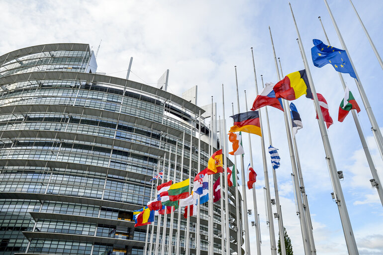 European Ceremony of Honour for Dr. Helmut KOHL, Former Chancellor of the Federal Republic of Germany and Honorary Citizen of Europe (1930 - 2017) at the European Parliament in Strasbourg- Flags at middle mast