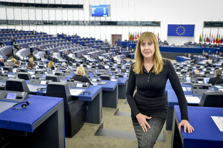 Suriet 3: Maria Teresa GIMENEZ BARBAT in the European Parliament in Strasbourg