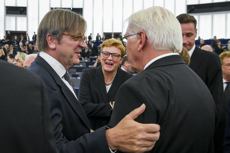 European Ceremony of Honour for Dr. Helmut KOHL - Greeting between Guy VERHOFSTADT (ALDE, BE), on the left, and Sigmar	GABRIEL, German Federal Minister for Foreign Affairs