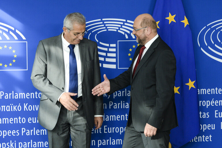 Fotografie 4: Martin SCHULZ - EP President meets with the General Secretary of the CC AKEL