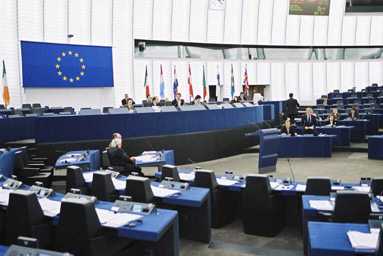 Fotografie 7: Plenary session - Council statement