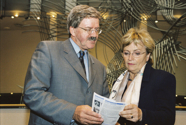 Valokuva 20: MEPs Thomas MANN and Doris PACK at the European Parliament in Brussels