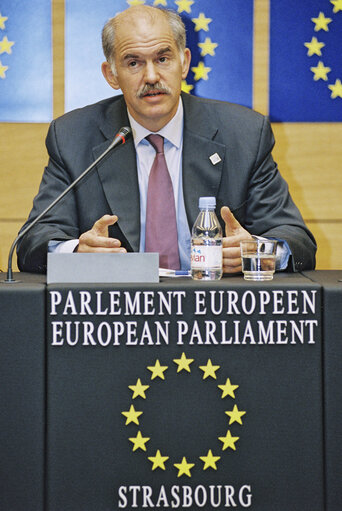 Fotografija 16: Press Conference of Georgios PAPANDREOU, Foreign Minister of Greece at the European Parliament in Strasbourg