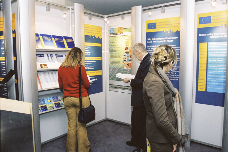 Billede 36: Exhibition:  Information on European Union Public Health Activities  with Commissioner in Charge of Health and Consumer Protection