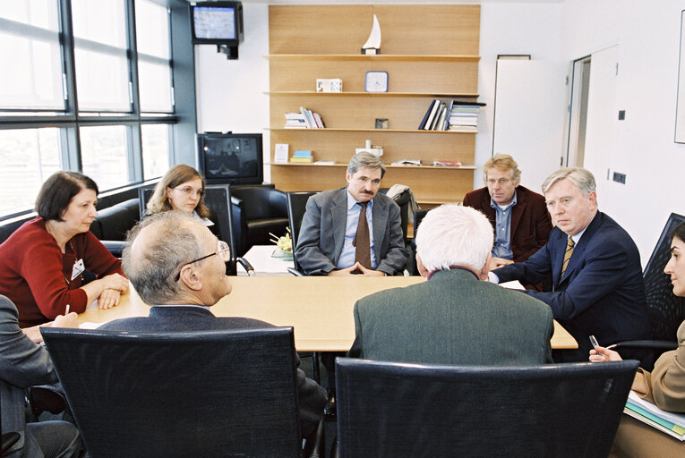 Fotografia 4: Pat COX - EP President meets with Alexander NIKITIN