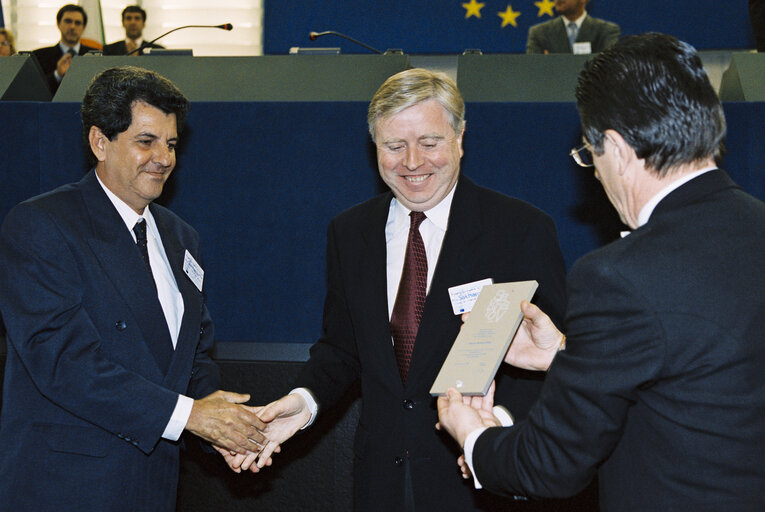 Foto 26: Sakharov Prize 2002: Oswaldo Jose Paya SARDINAS