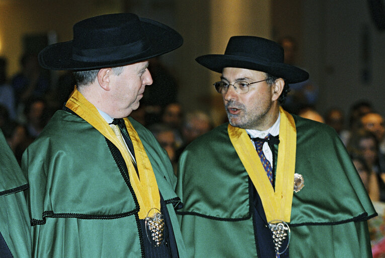 Photo 36: EP President is honored by the Confraria do Vinho Verde