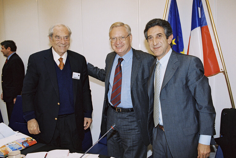 Fotografi 9: Visit of Gabriel VALDES, former Chilean Foreign Minister