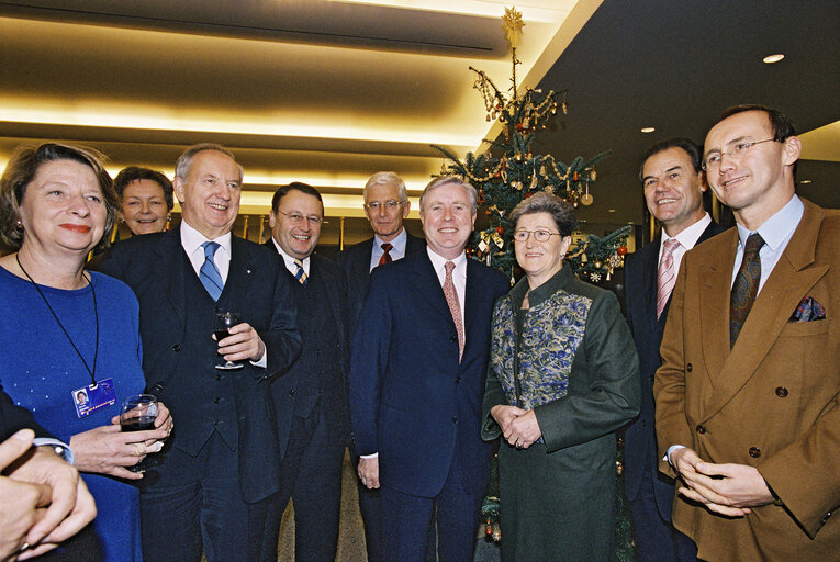 Fotogrāfija 7: Pat COX EP President meets with MEPs