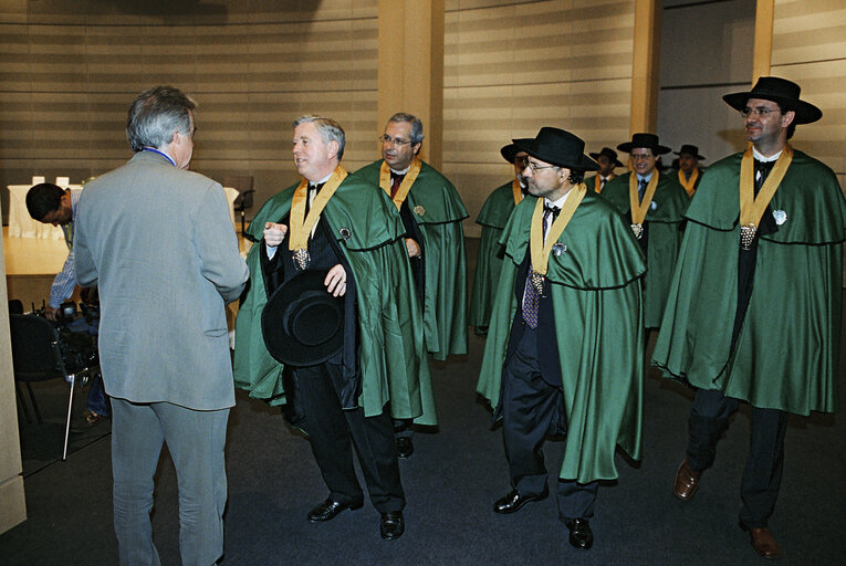 Photo 39: EP President is honored by the Confraria do Vinho Verde